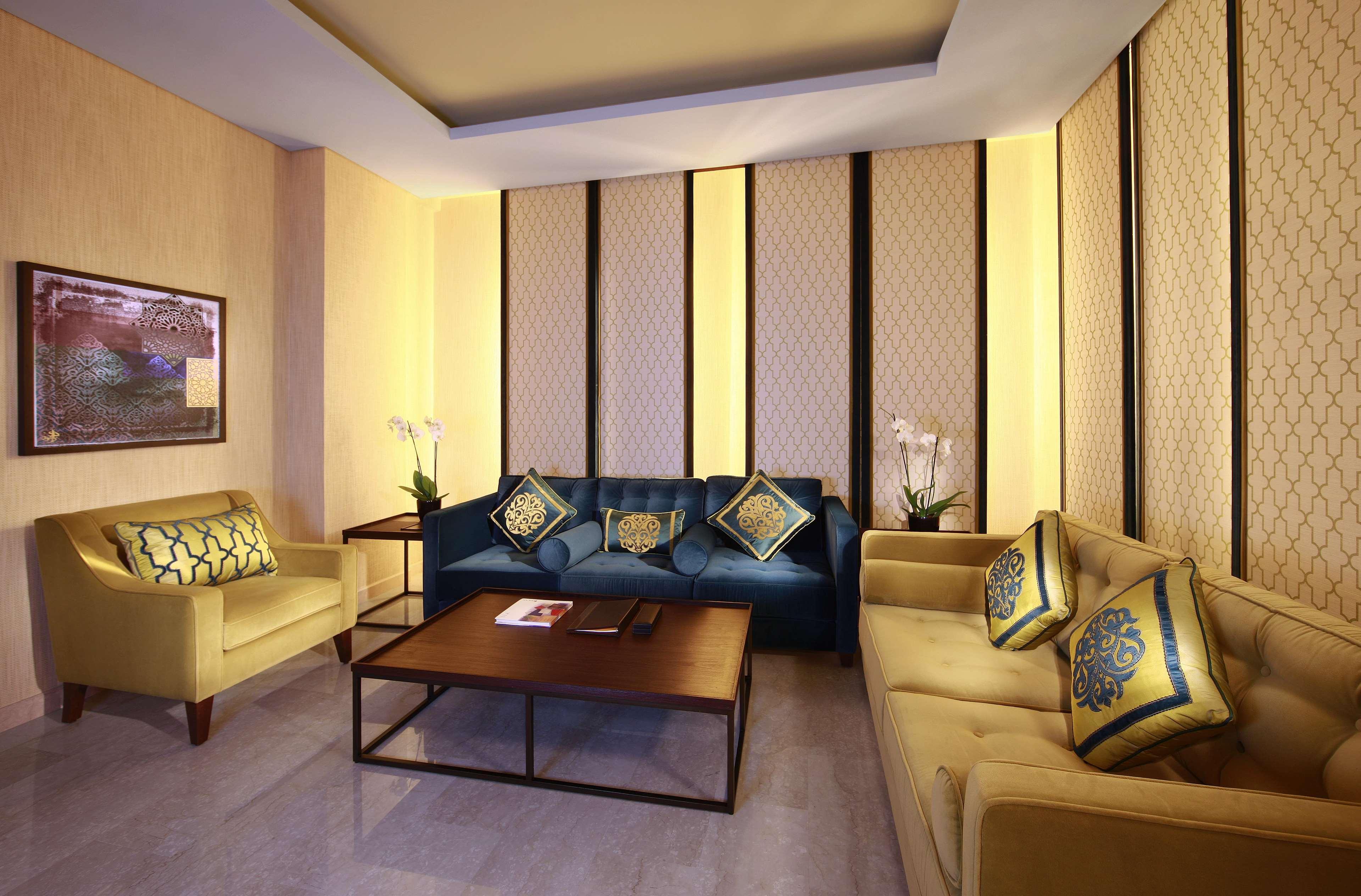 Souq Waqif Boutique Hotels - Tivoli Ad Dawhah Esterno foto The interior of the lounge