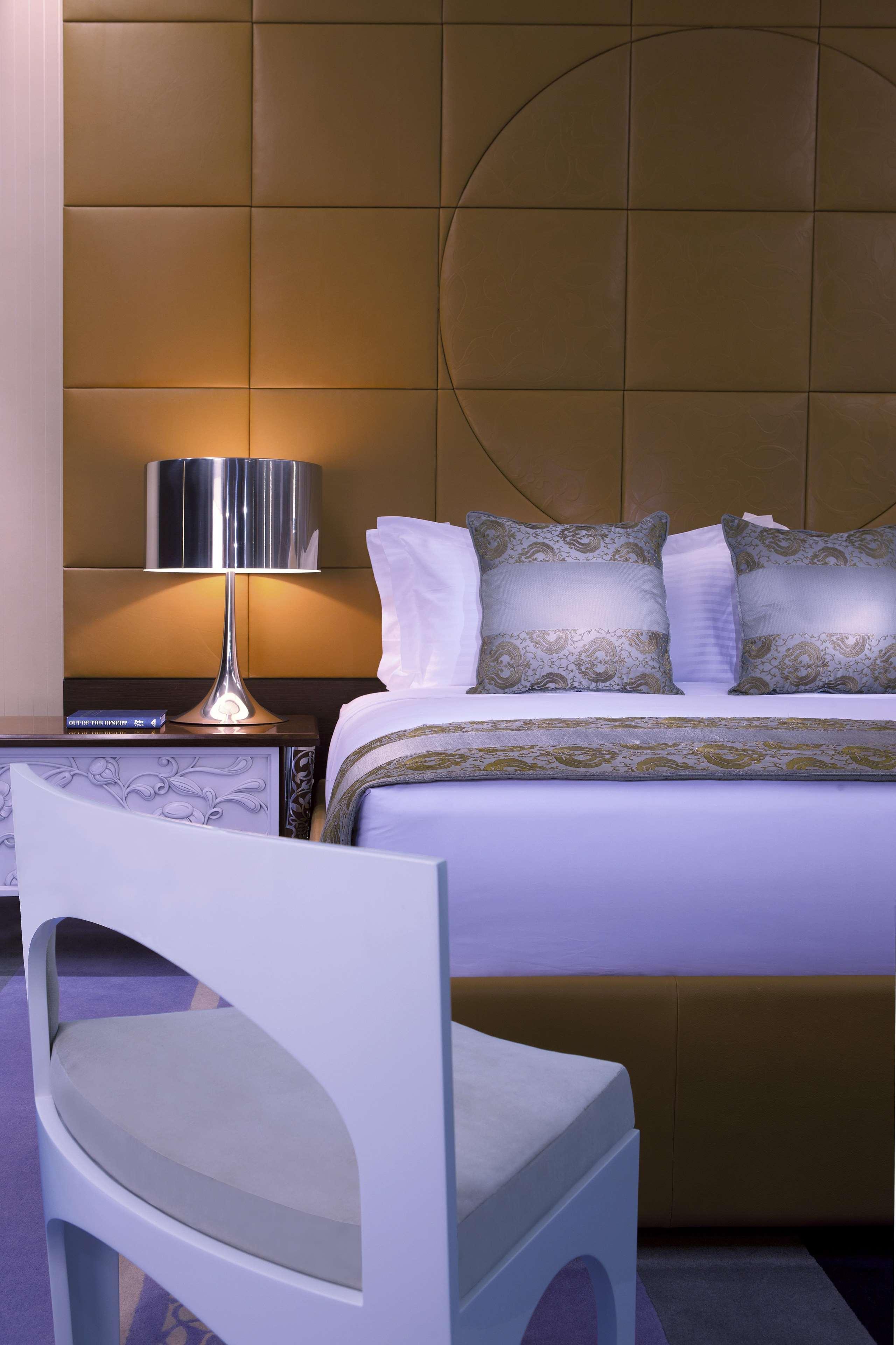 Souq Waqif Boutique Hotels - Tivoli Ad Dawhah Esterno foto A bedroom at the W Hotel
